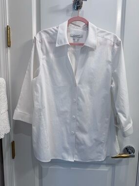 Foxcroft White Button-Up Collared Blouse